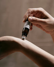 Afbeelding in Gallery-weergave laden, Strength Oil Roll On
